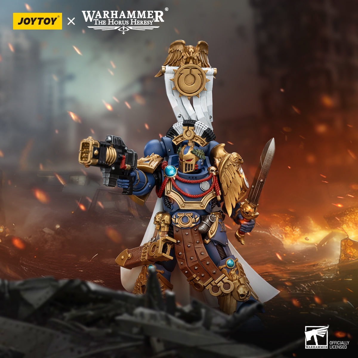 JoyToy WH40K Ultramarines Legion Praetor with Power Sword and Volkite Serpenta